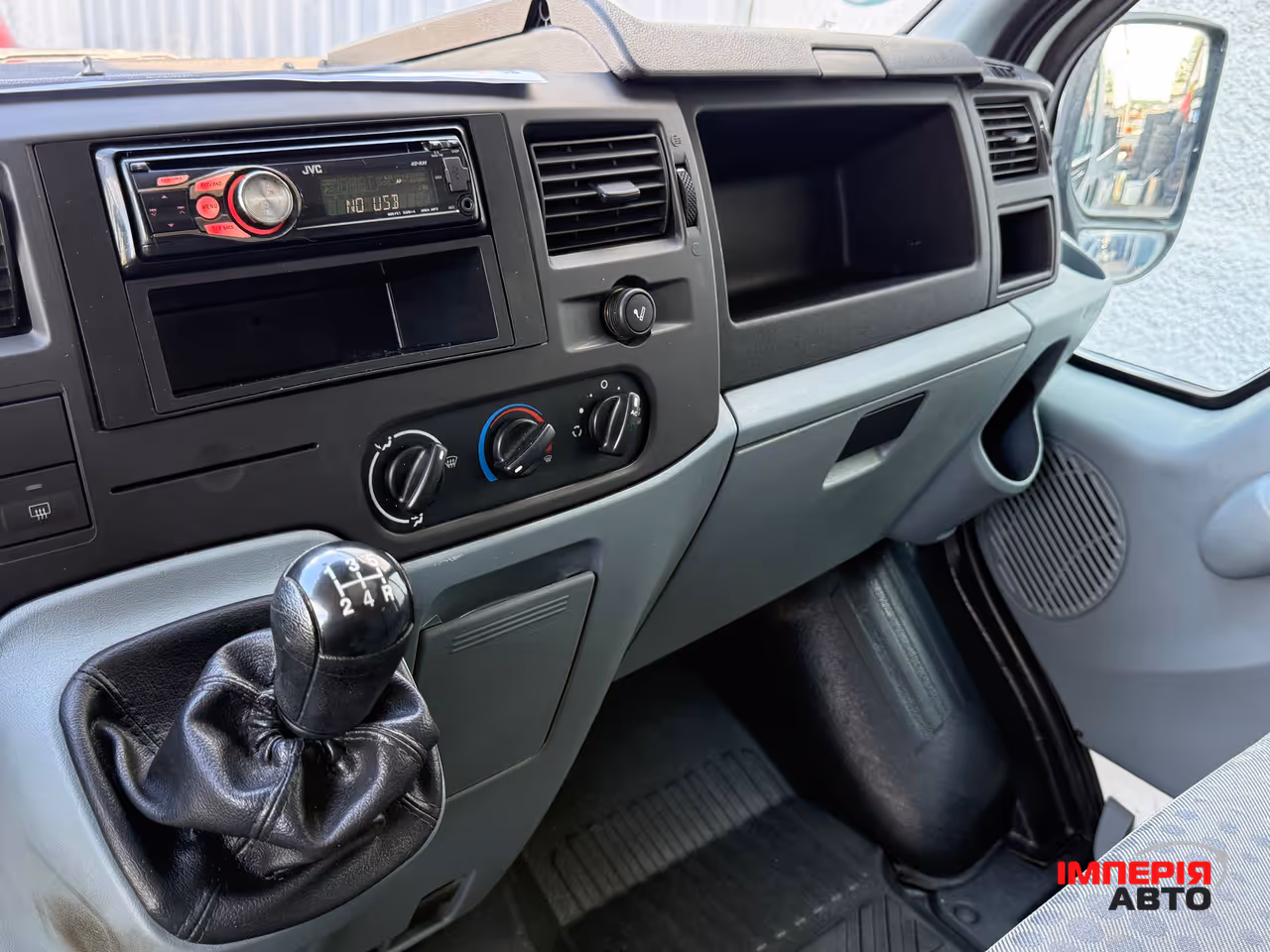 Ford Transit Connect - фото 29