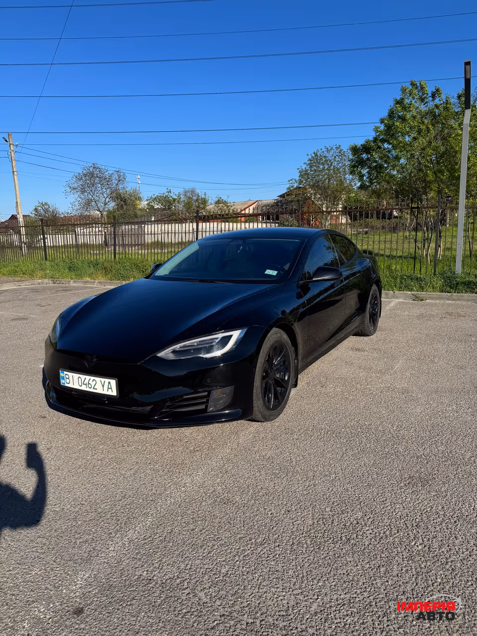 Tesla Model S - фото 1