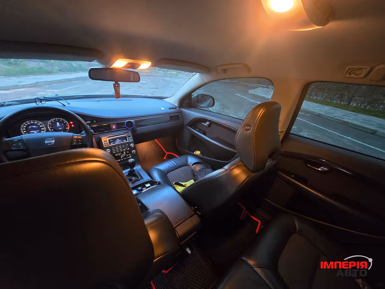 Volvo V70 - фото 10