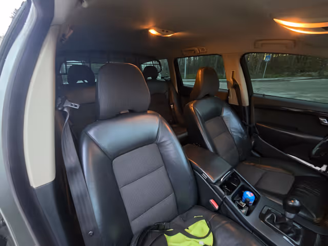 Volvo V70 - фото 5