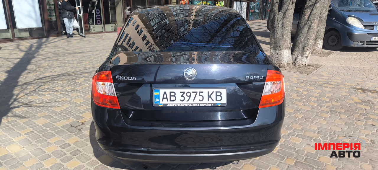 Skoda Rapid - фото 13