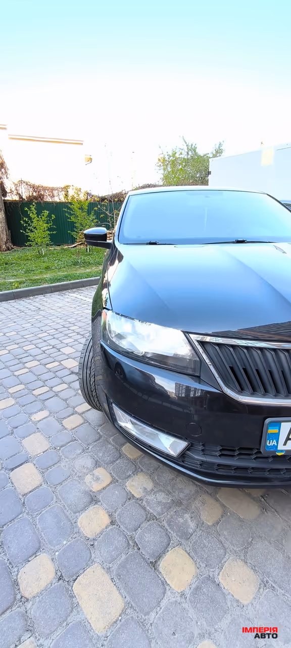 Skoda Rapid - фото 9