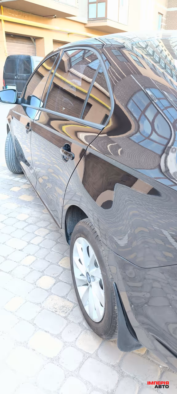 Skoda Rapid - фото 6