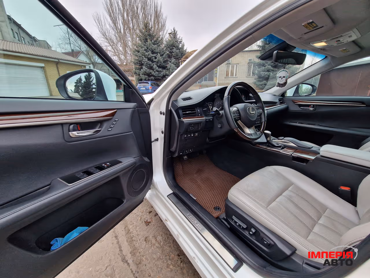 Lexus ES - фото 15