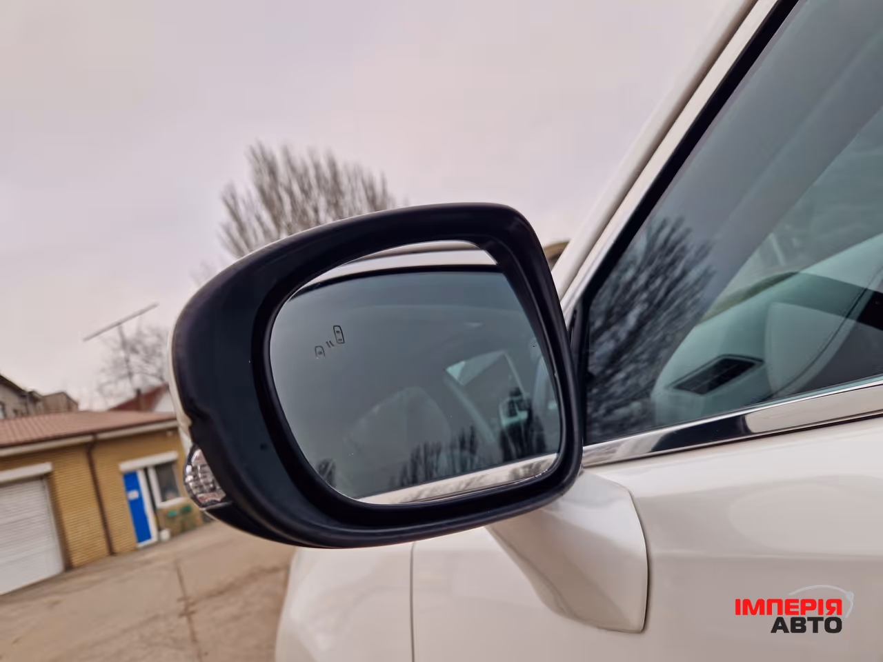 Lexus ES - фото 14