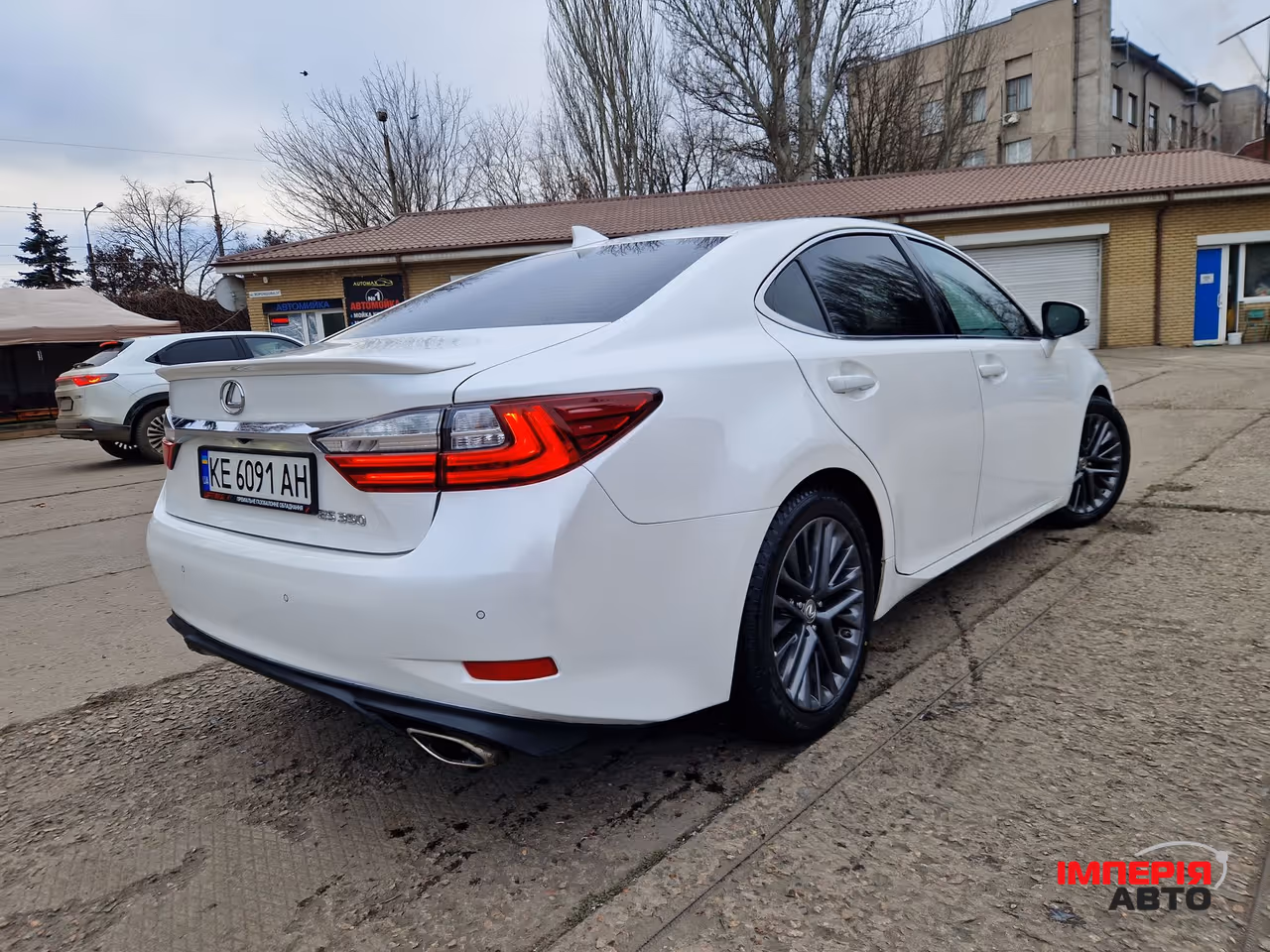 Lexus ES - фото 4