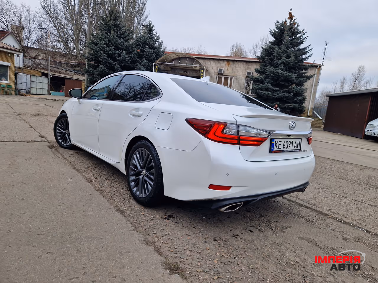 Lexus ES - фото 6