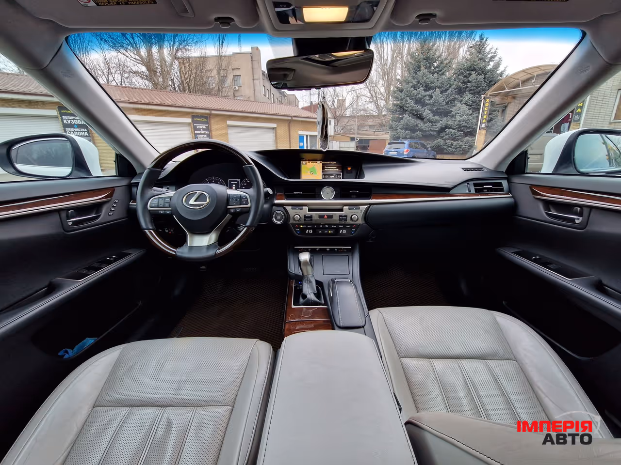 Lexus ES - фото 30