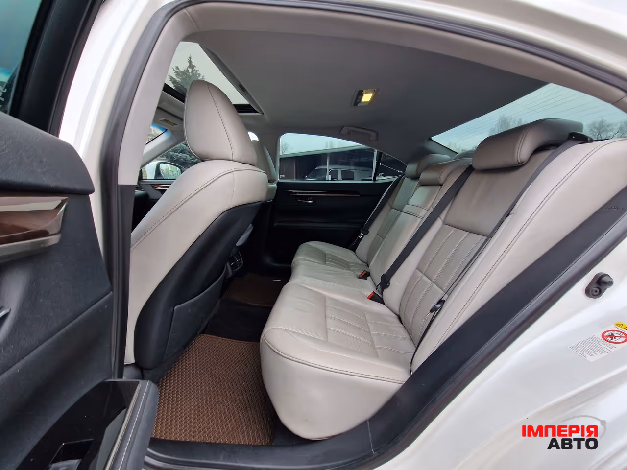 Lexus ES - фото 29