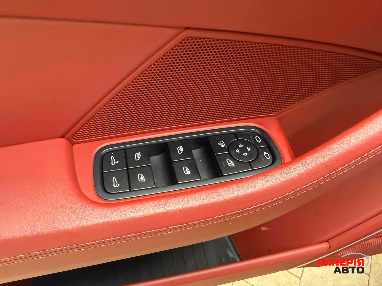 Porsche Panamera - фото 18