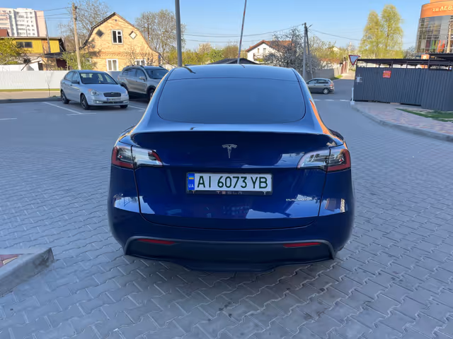 Tesla Model Y - фото 3