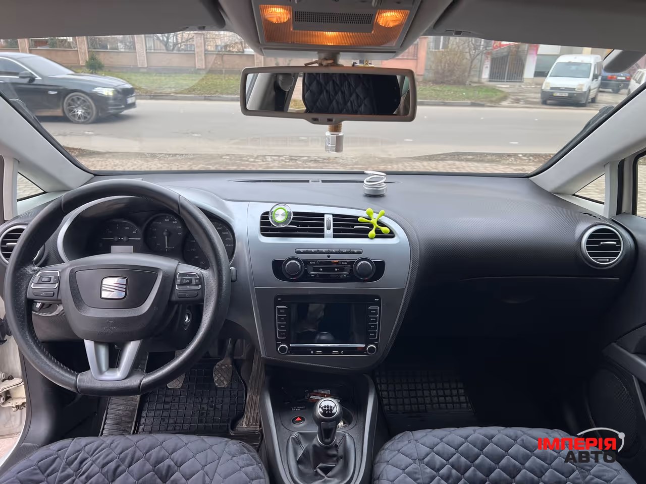 SEAT Leon - фото 10