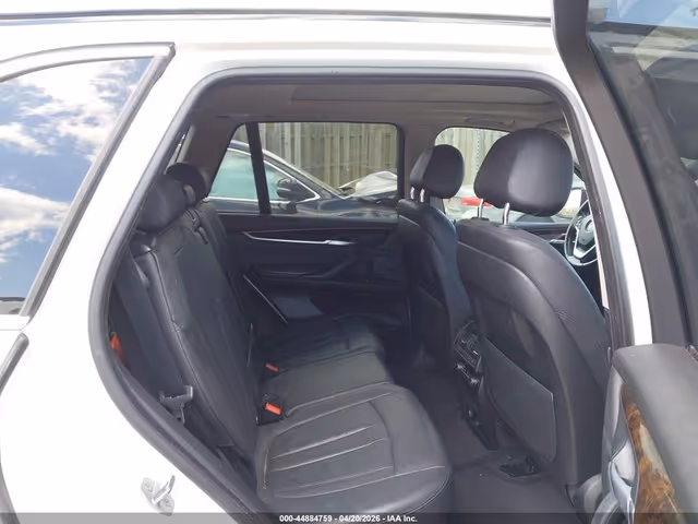 BMW X5 - фото 5