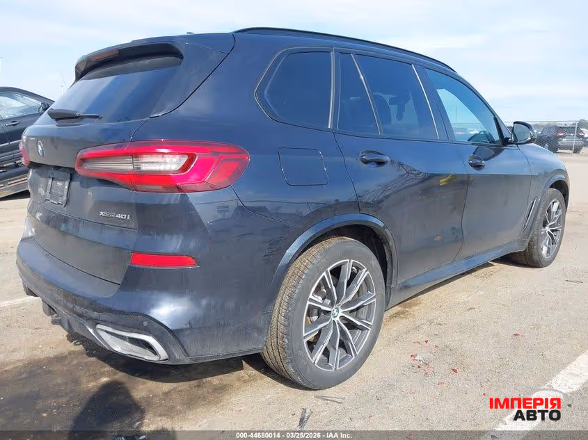 BMW X5 - фото 4