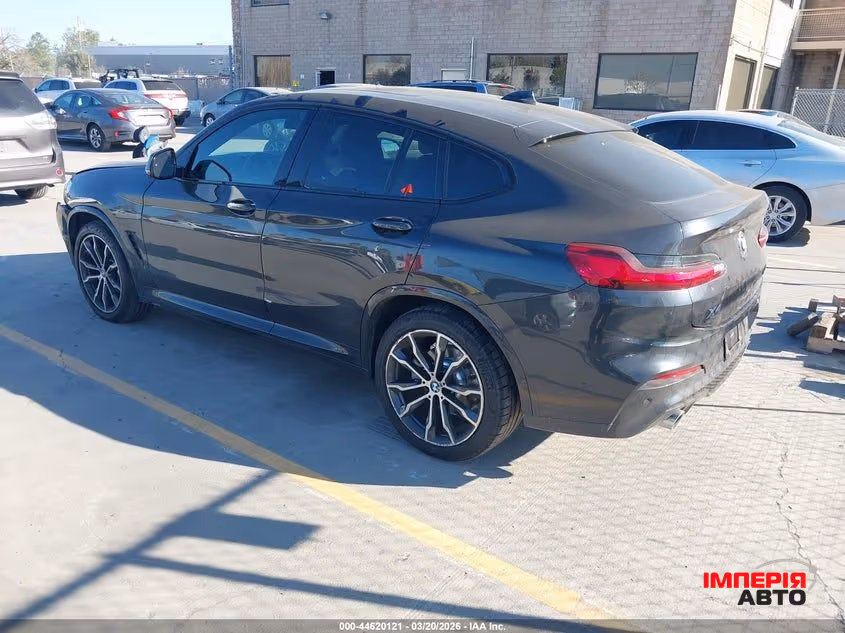 BMW X4 - фото 3
