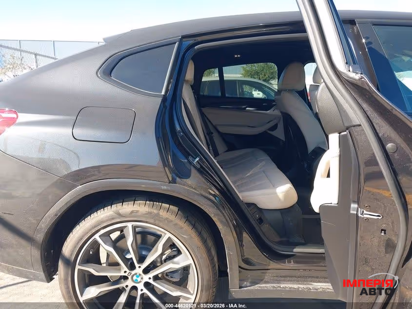 BMW X4 - фото 5