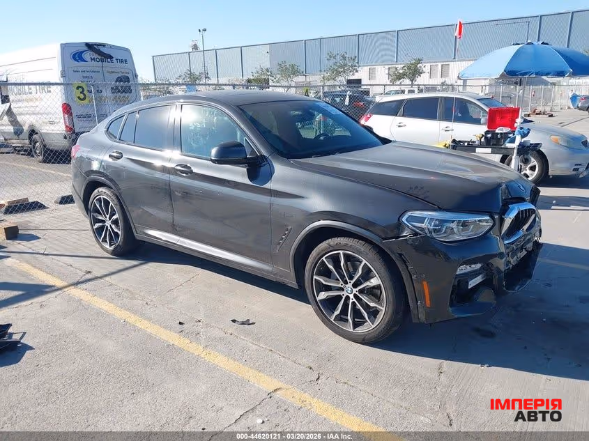 BMW X4 - фото 1