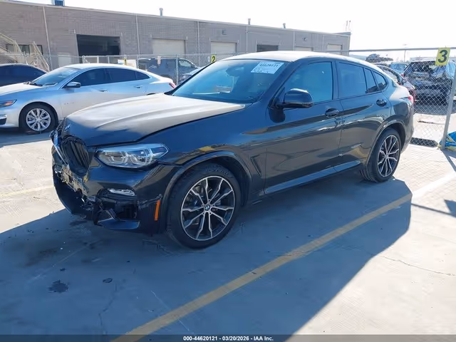BMW X4 - фото 2