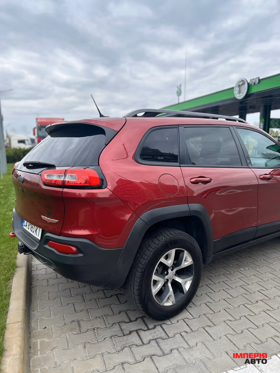 Jeep Cherokee - фото 6
