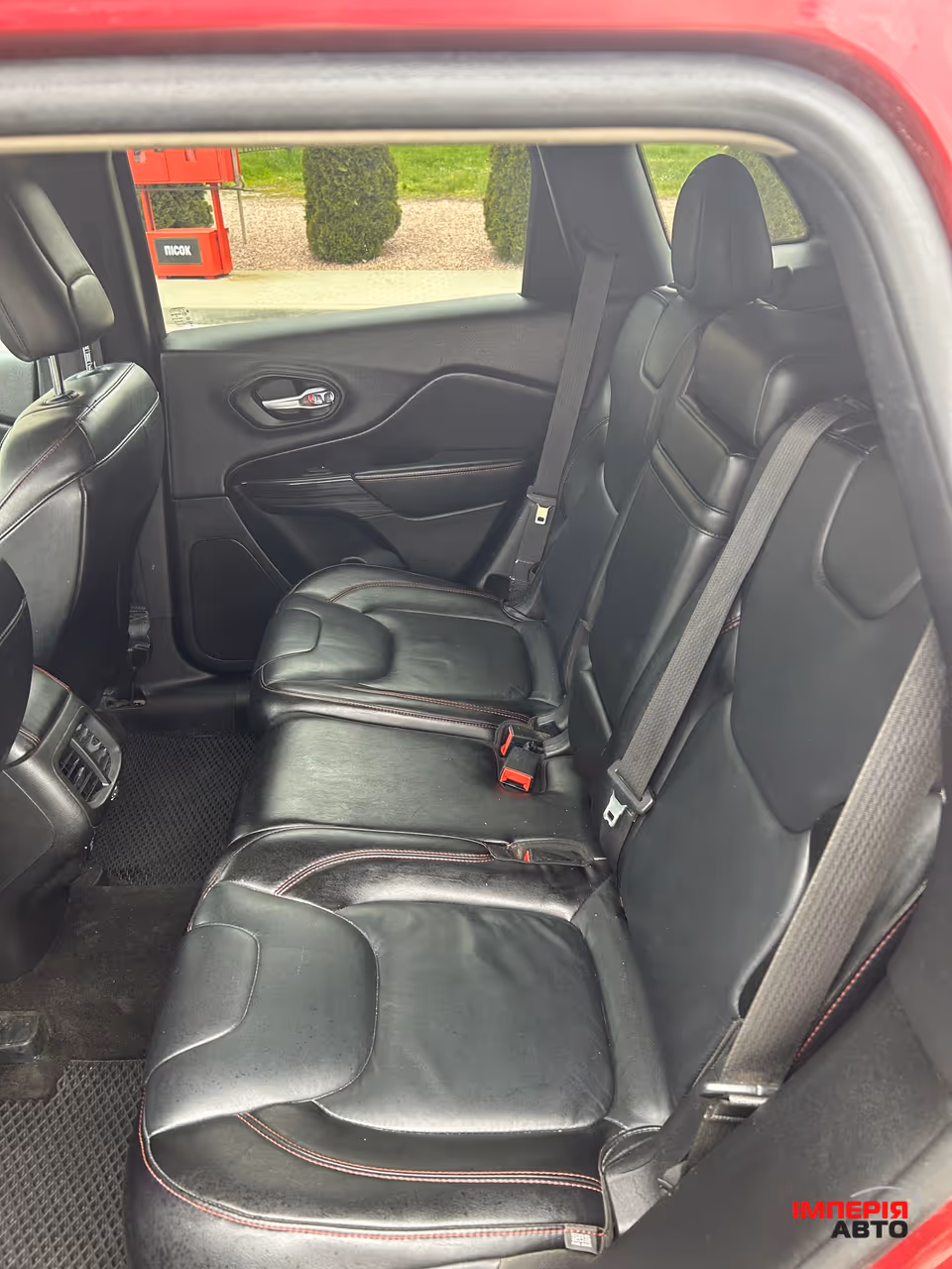 Jeep Cherokee - фото 17