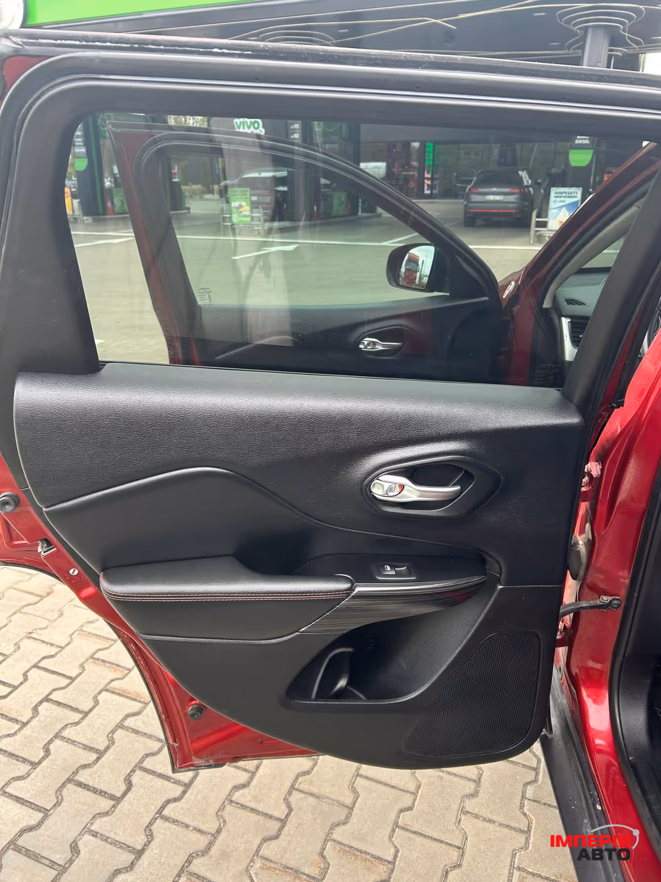 Jeep Cherokee - фото 19
