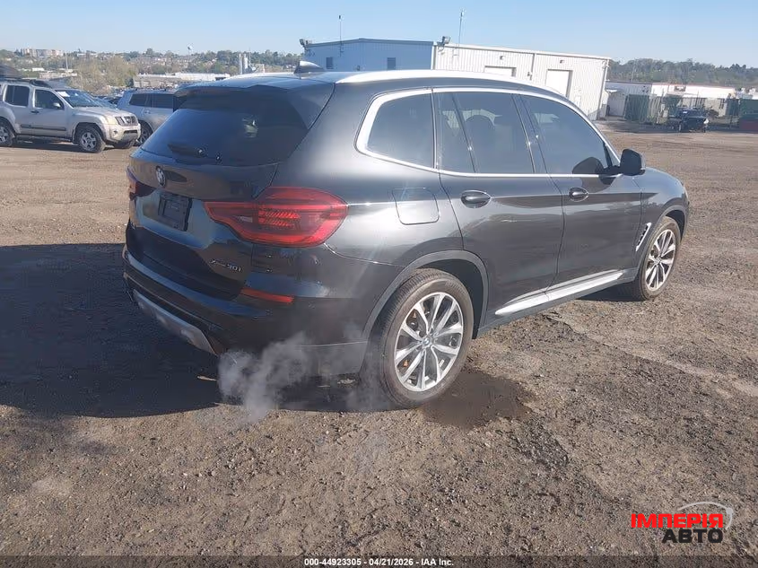 BMW X3 - фото 2