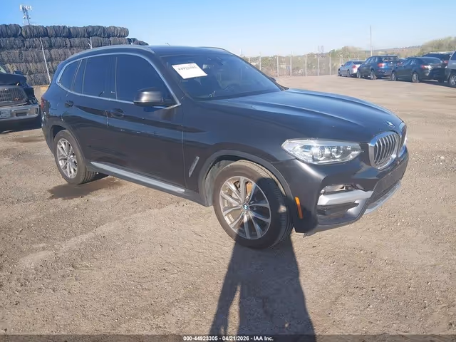 BMW X3 - фото 1