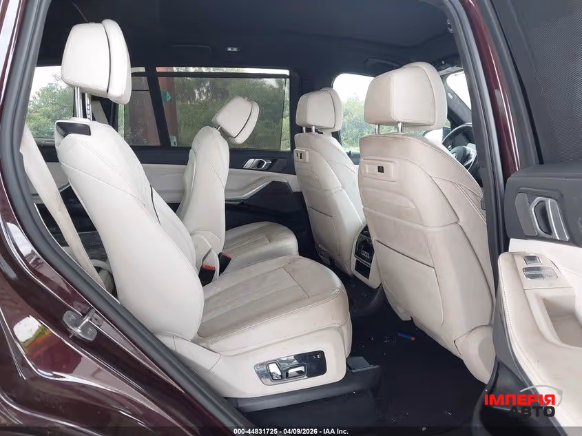 BMW X7 - фото 5