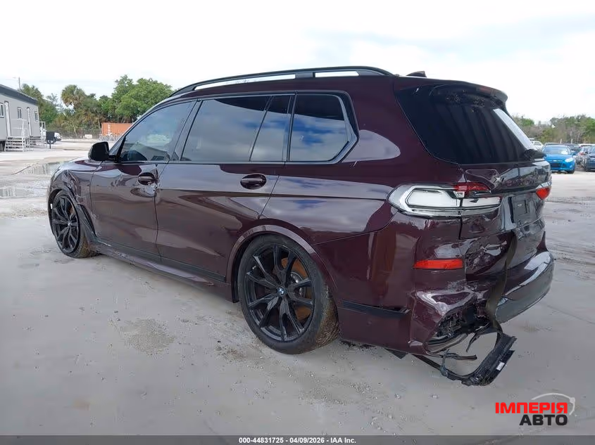 BMW X7 - фото 4