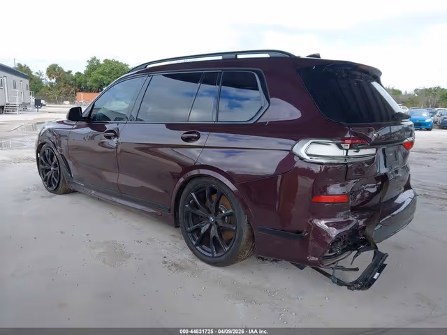 BMW X7 - фото 4