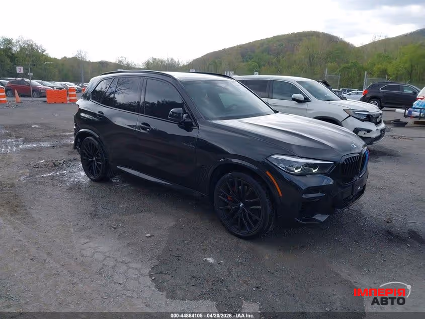BMW X5 - фото 1