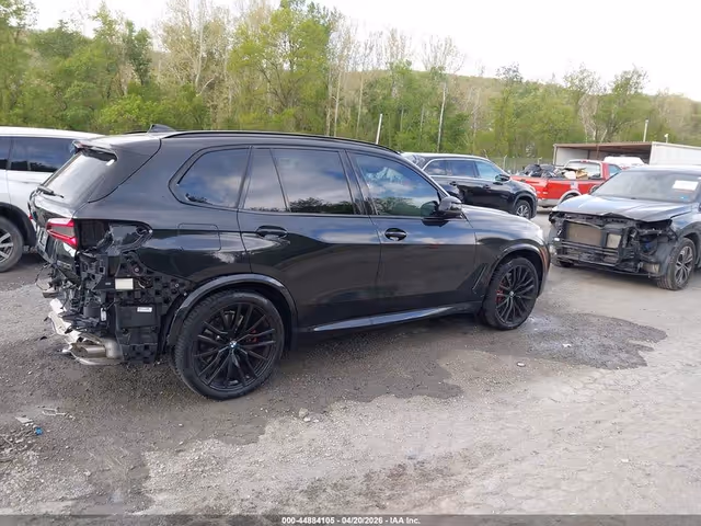 BMW X5 - фото 3