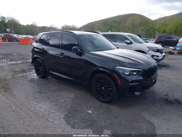 BMW X5 - фото 1