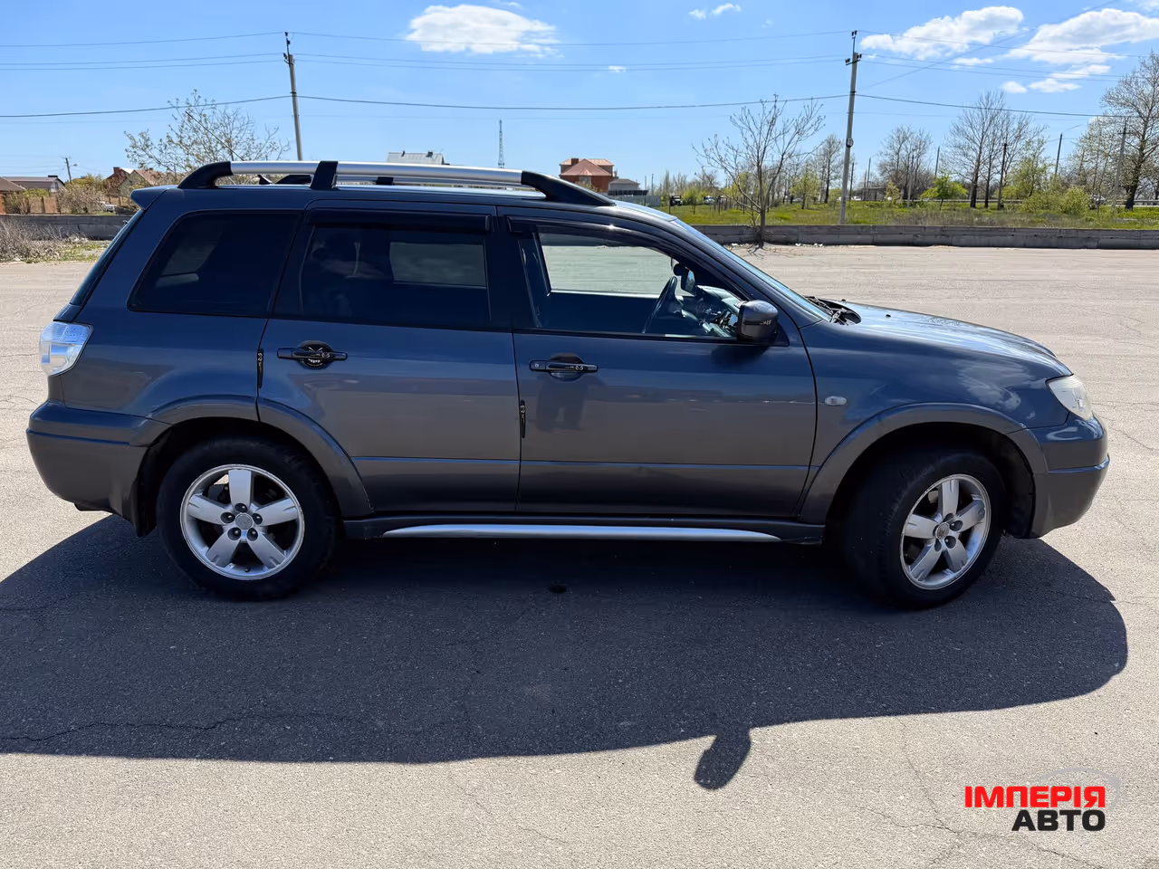 Mitsubishi Outlander - фото 6