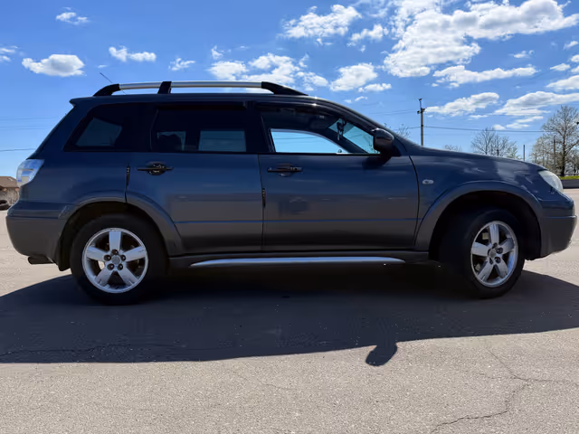 Mitsubishi Outlander - фото 5