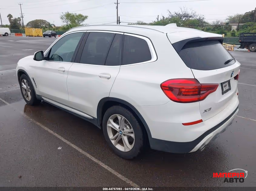 BMW X3 - фото 3