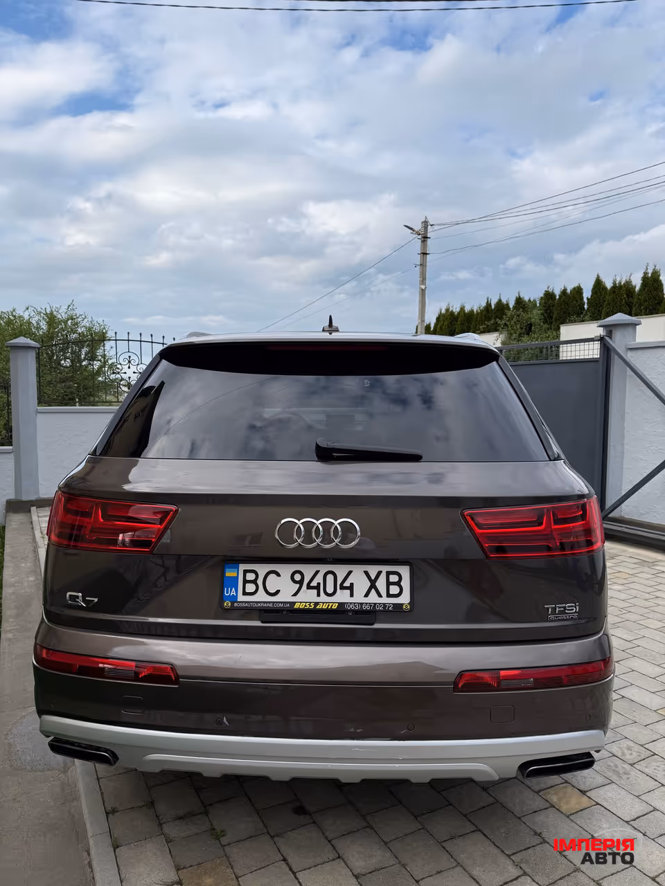 Audi Q7 - фото 8
