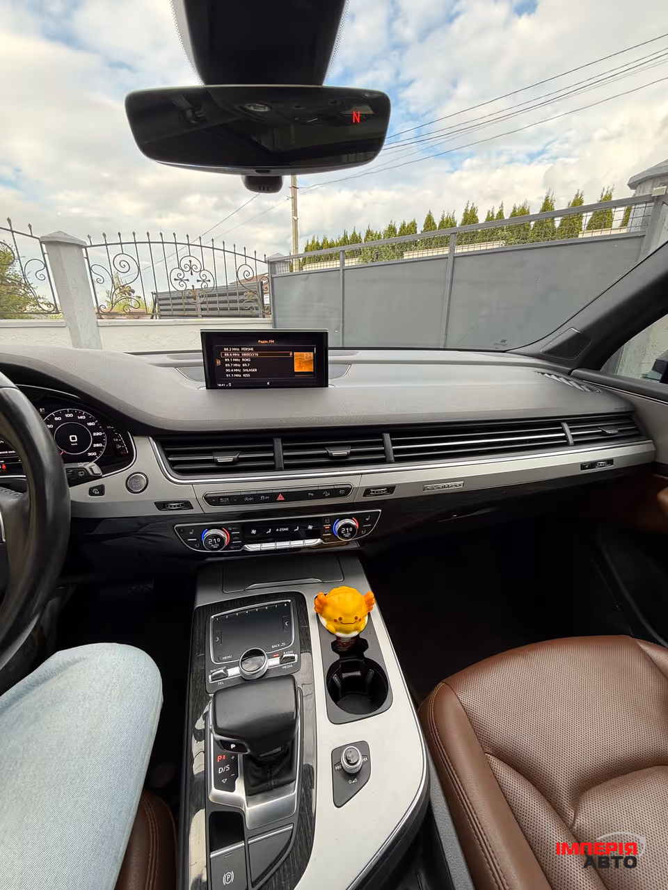 Audi Q7 - фото 17