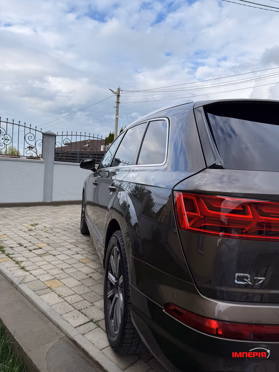 Audi Q7 - фото 9