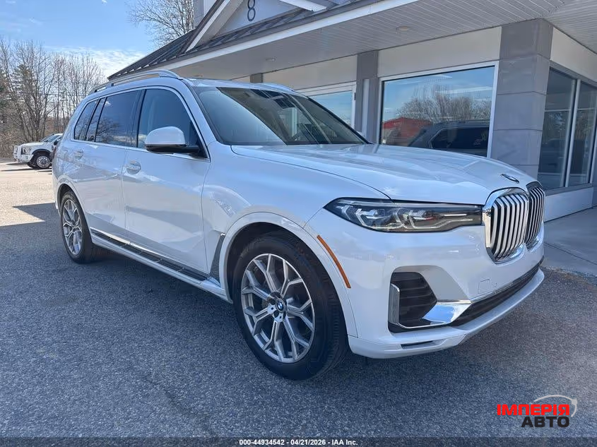 BMW X7 - фото 1