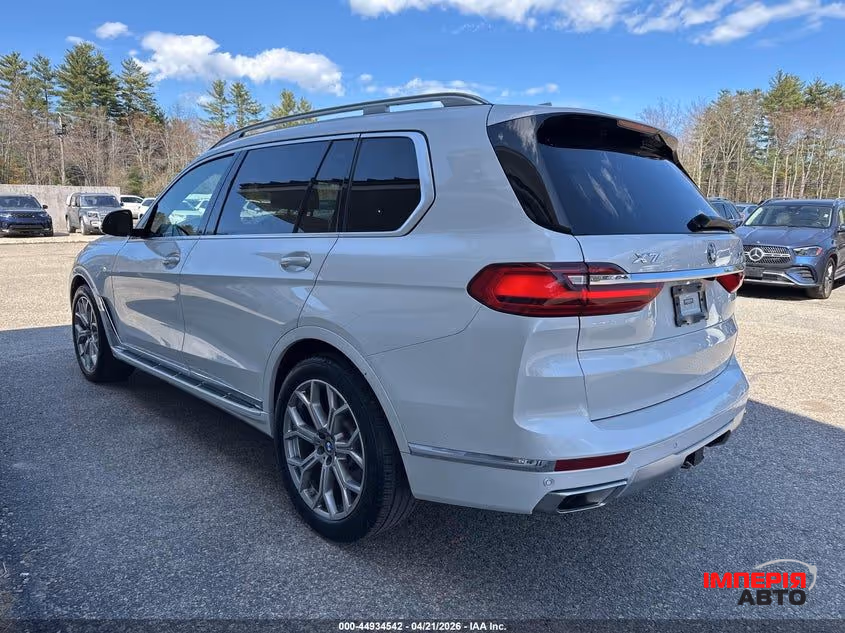 BMW X7 - фото 2