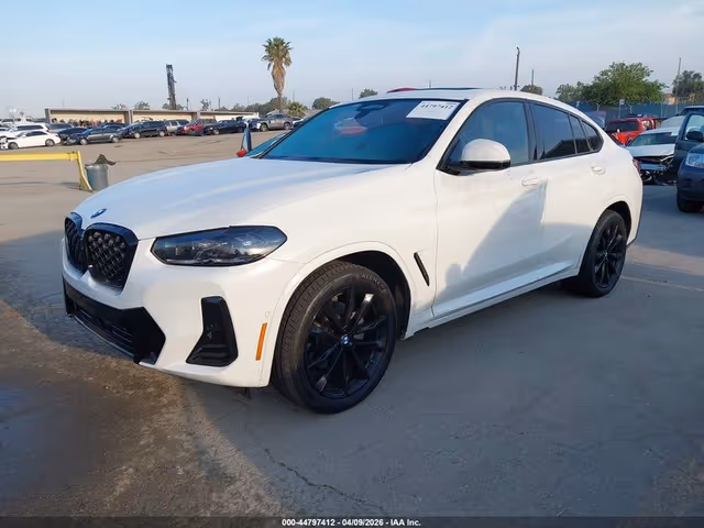 BMW X4 - фото 2