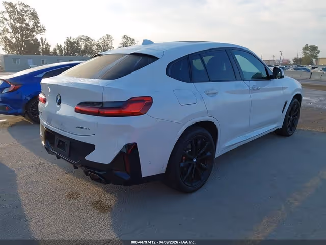 BMW X4 - фото 3
