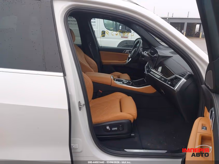 BMW X5 - фото 6