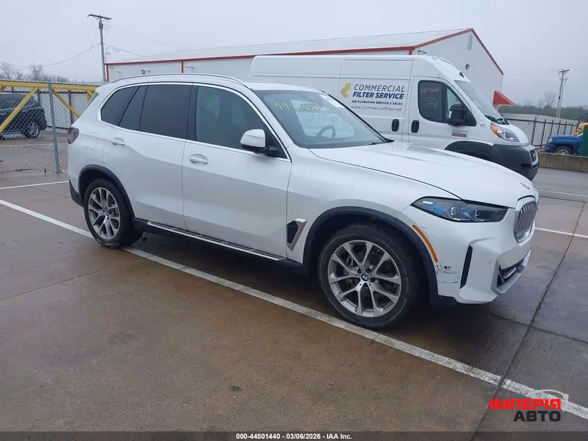 BMW X5 - фото 2