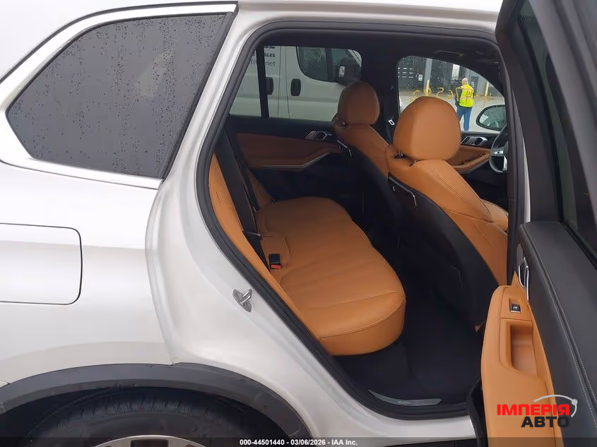 BMW X5 - фото 5