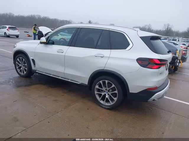 BMW X5 - фото 3