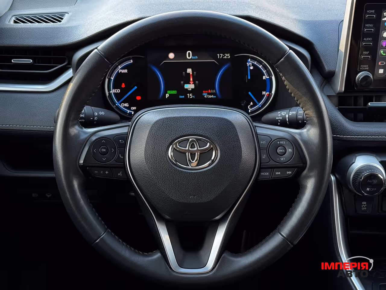 Toyota RAV4 - фото 7