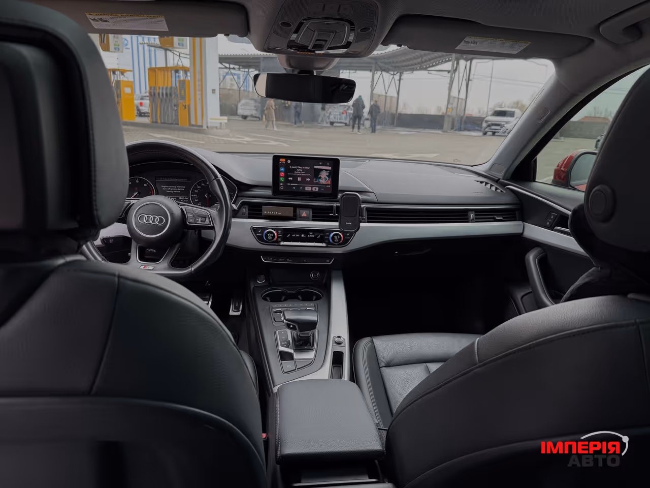 Audi A4 - фото 6
