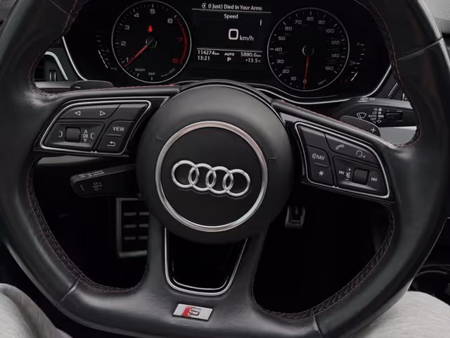 Audi A4 - фото 5
